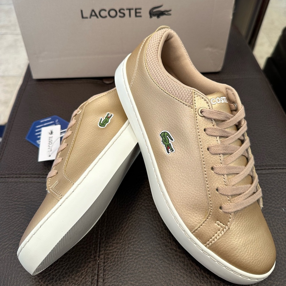 Lacoste Straightset Sneakers for girls in gold and offwhite